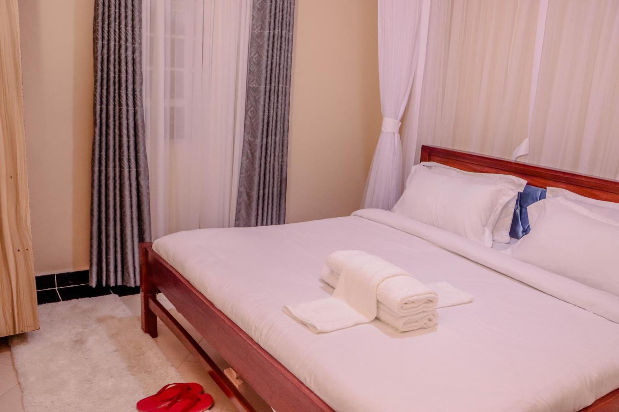 Dayo Suites And Hotel Nairobi Ngoại thất bức ảnh